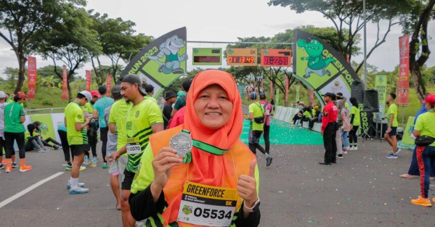 Lari 5K di Green Force Run 2023, Reni Astuti: Olahraga Tingkatkan Angka Kesehatan Kota Surabaya
